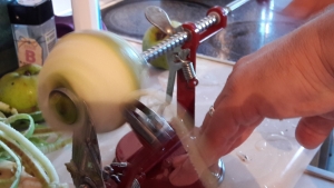 the apple cutter in motion!